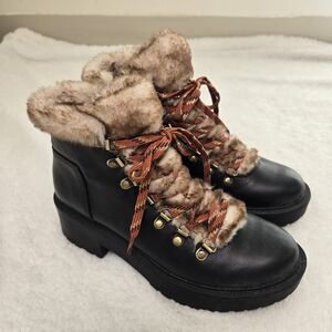 American Eagle Faux Fur Ankle Combat Hiking Boots Black Chunky Platform 7